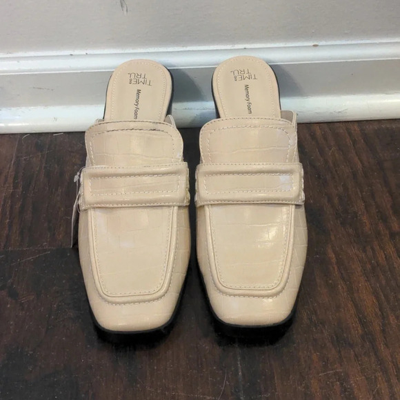 Time and Tru Women's Brielle Mules - Picture 2 of 10